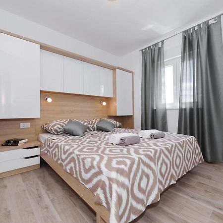 Villa Silver Starigrad Paklenica Eksteriør billede