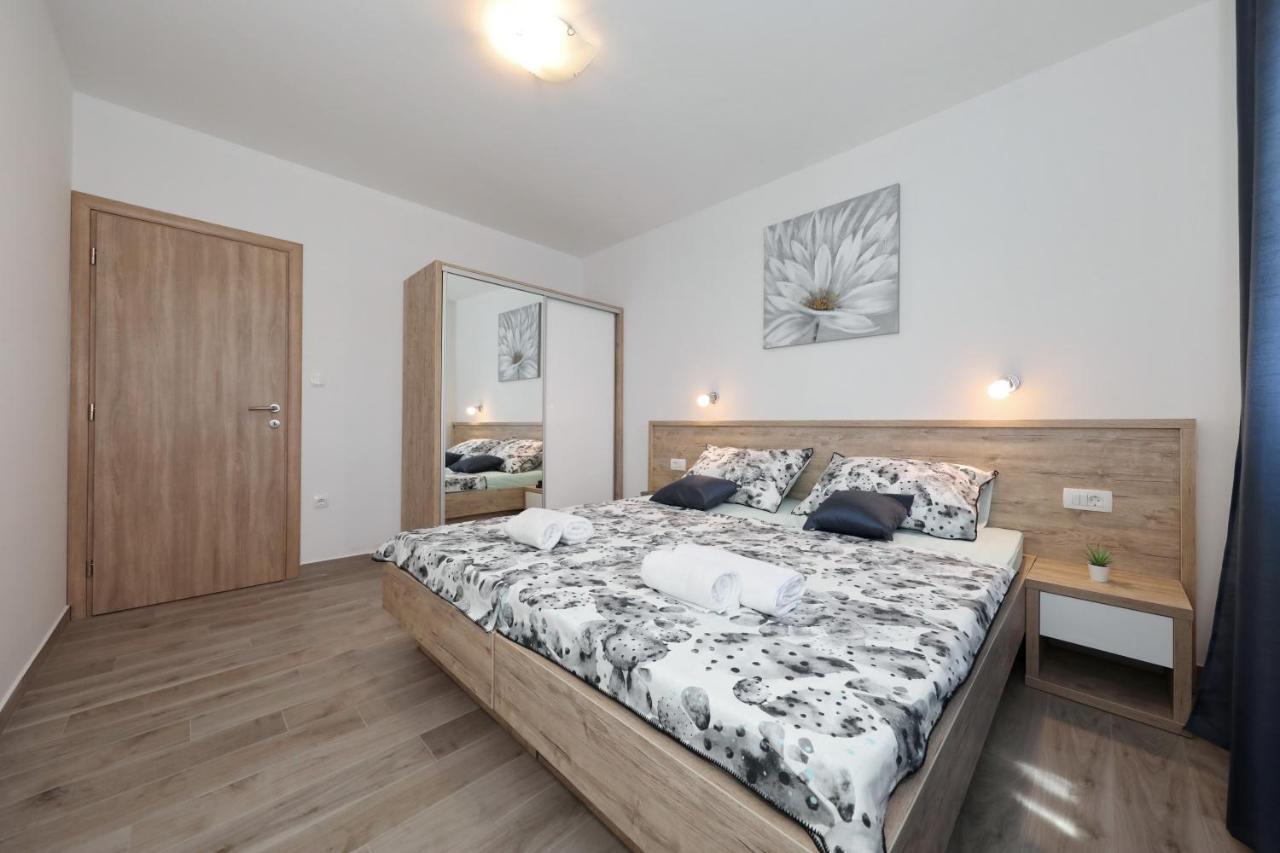 Villa Silver Starigrad Paklenica Eksteriør billede
