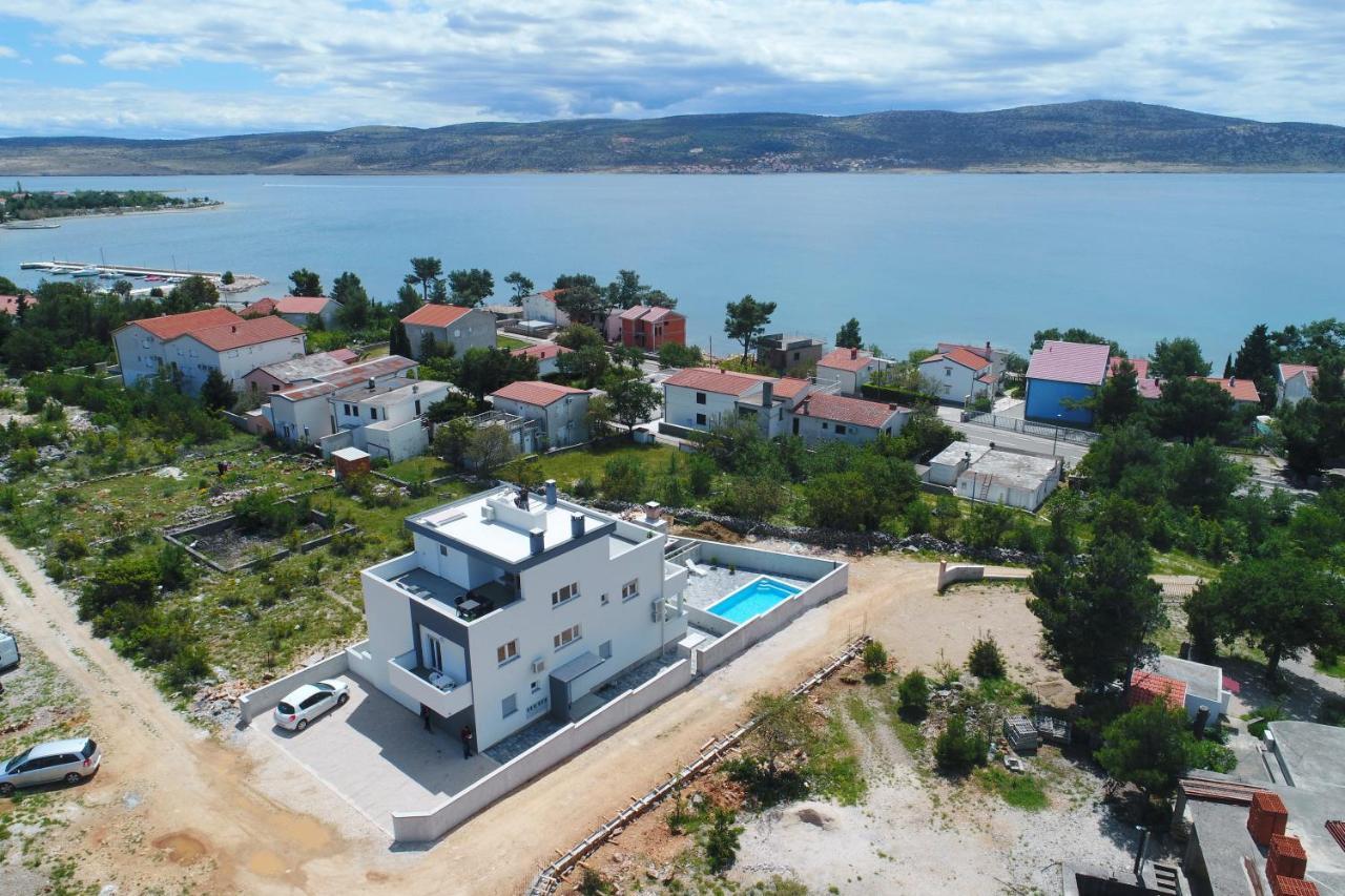 Villa Silver Starigrad Paklenica Eksteriør billede